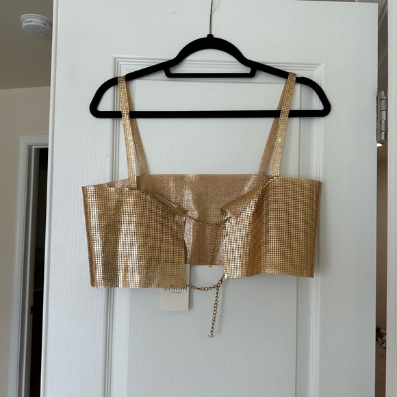 SIMMI Chain Mail Strappy Crop Top in Gold - Picture 6 of 7